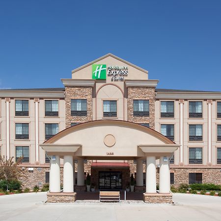 Holiday Inn Express Hotel & Suites Fort Collins By Ihg Exterior photo