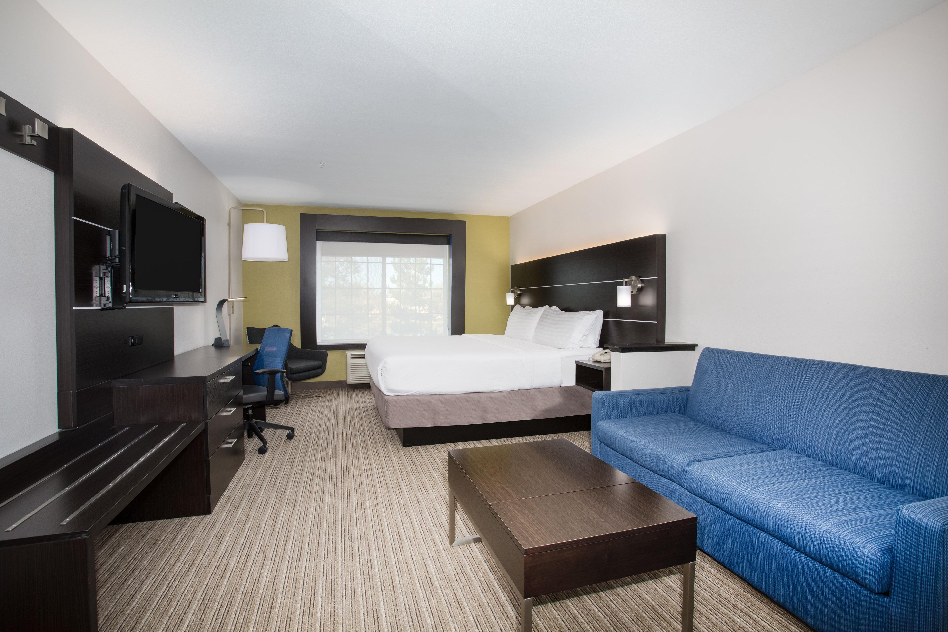 Holiday Inn Express Hotel & Suites Fort Collins By Ihg Exterior photo