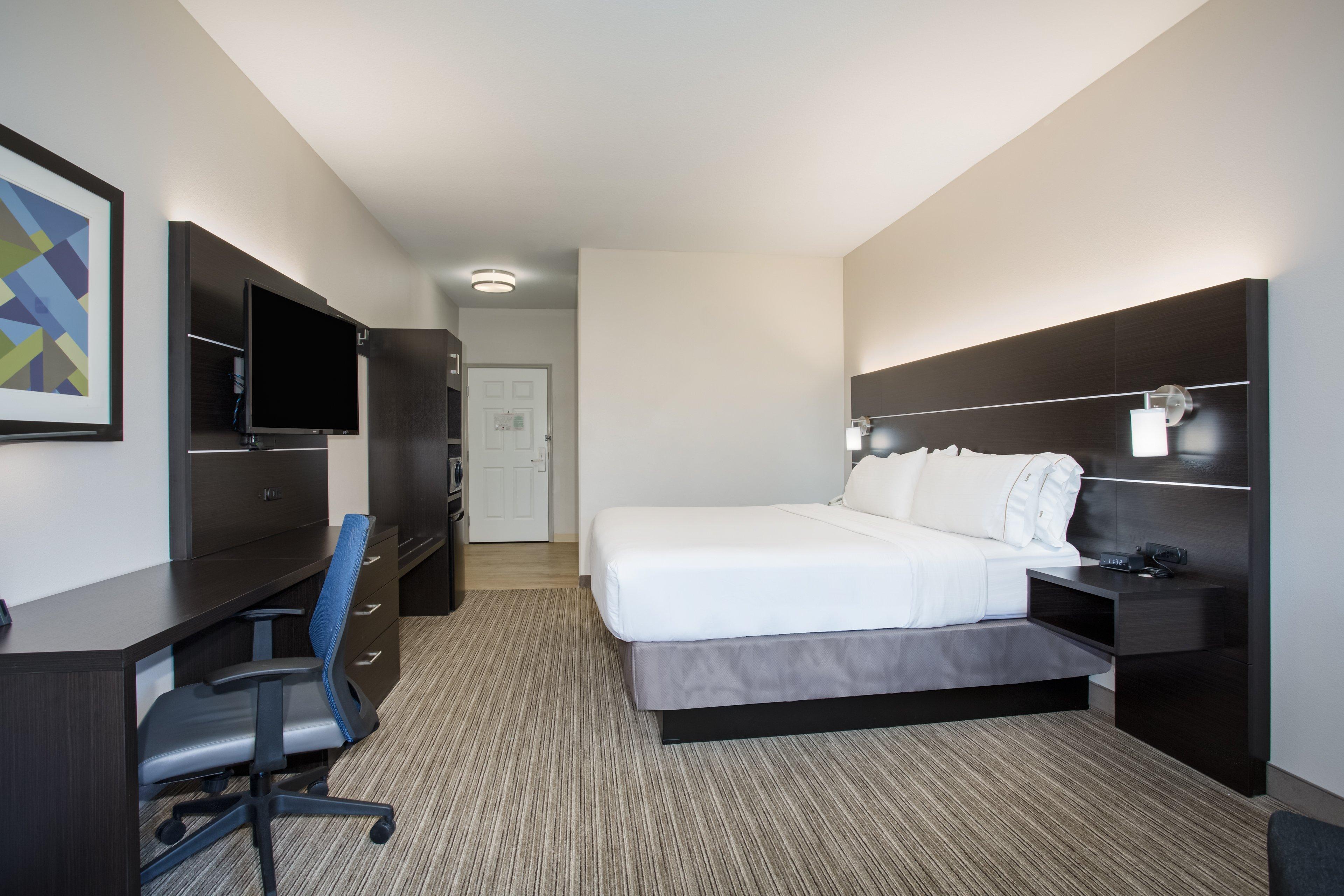 Holiday Inn Express Hotel & Suites Fort Collins By Ihg Exterior photo
