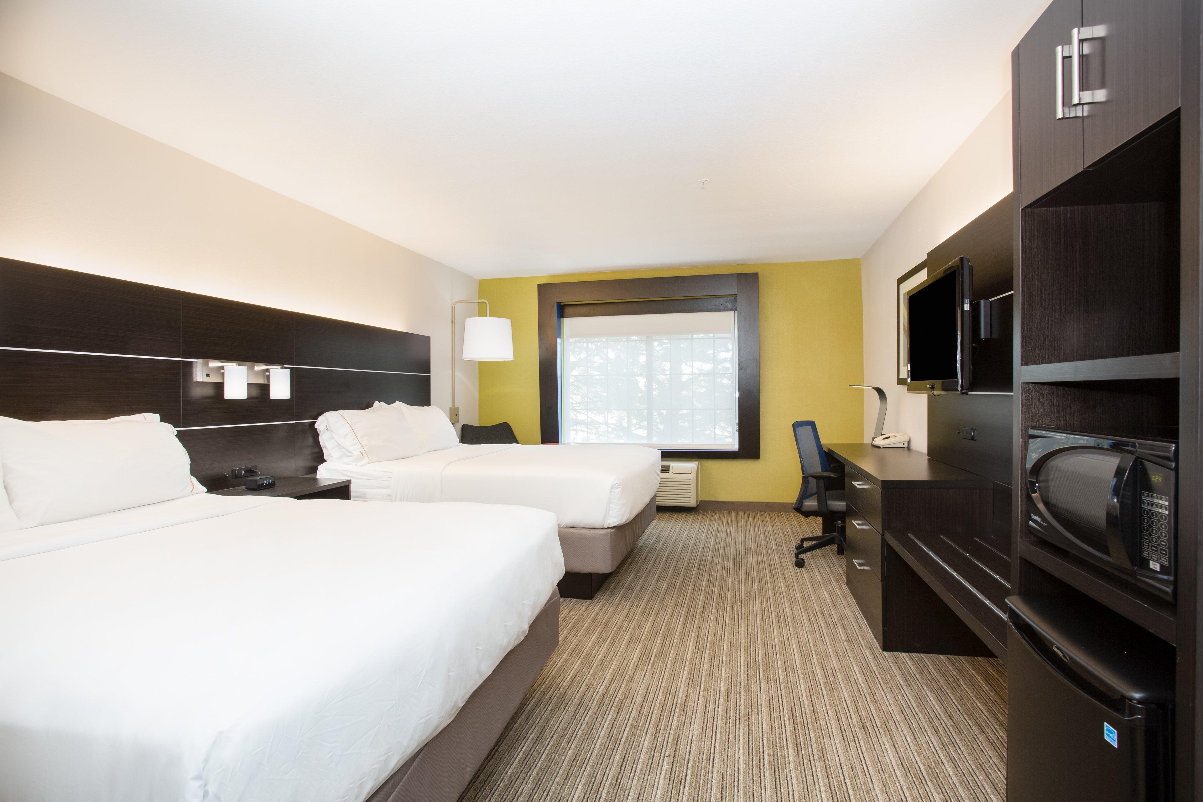 Holiday Inn Express Hotel & Suites Fort Collins By Ihg Exterior photo