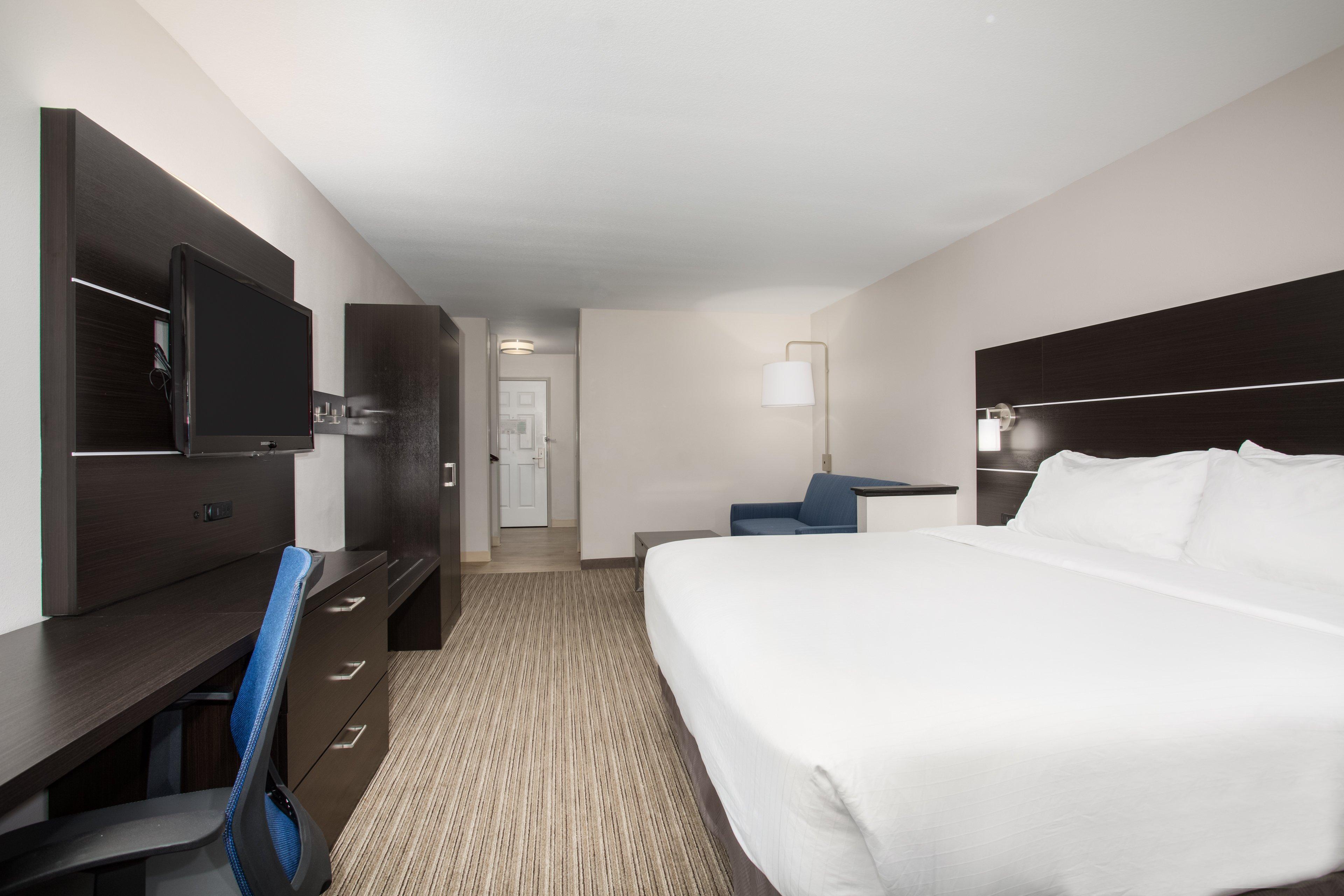 Holiday Inn Express Hotel & Suites Fort Collins By Ihg Exterior photo
