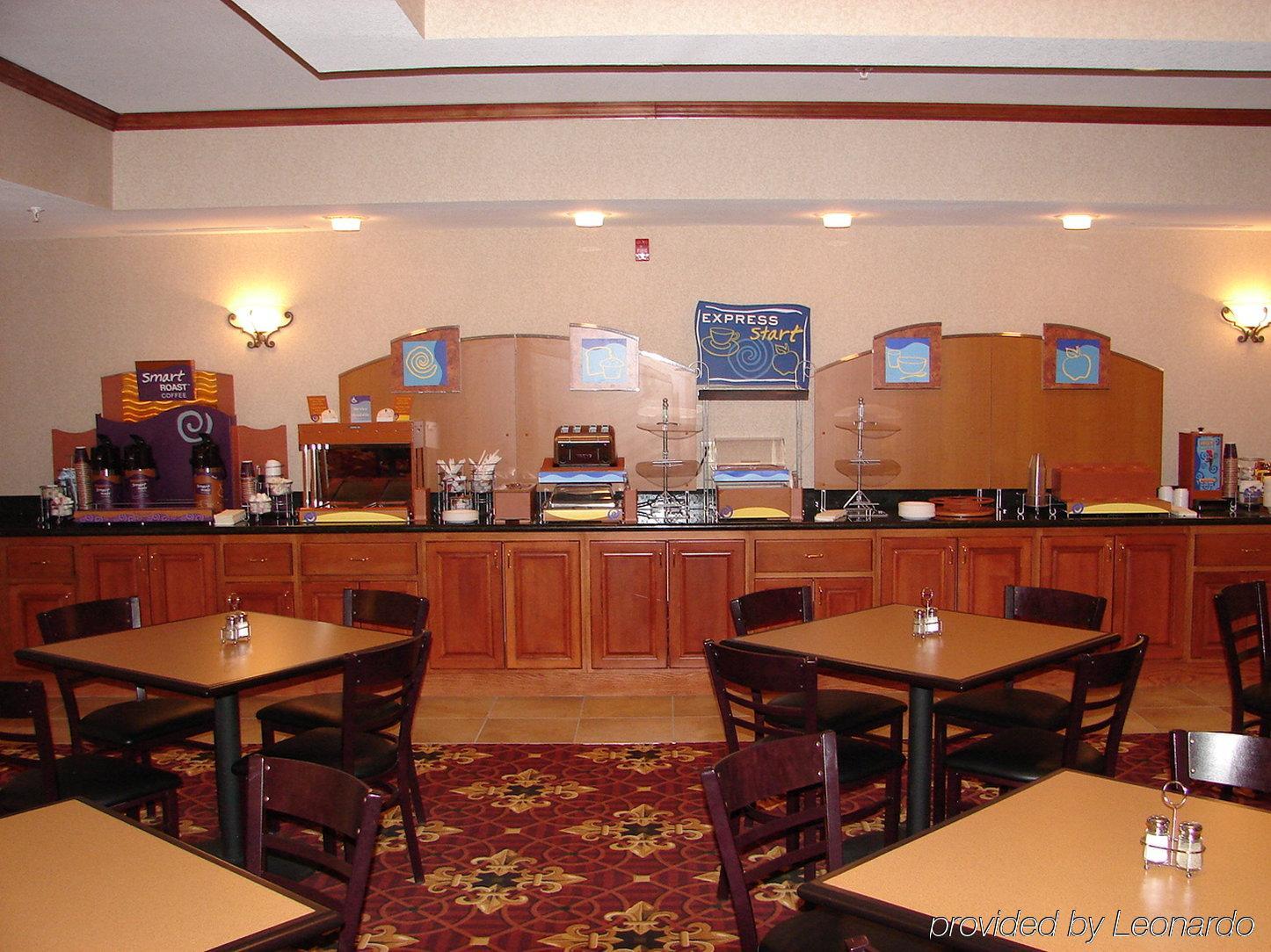 Holiday Inn Express Hotel & Suites Fort Collins By Ihg Restaurant photo